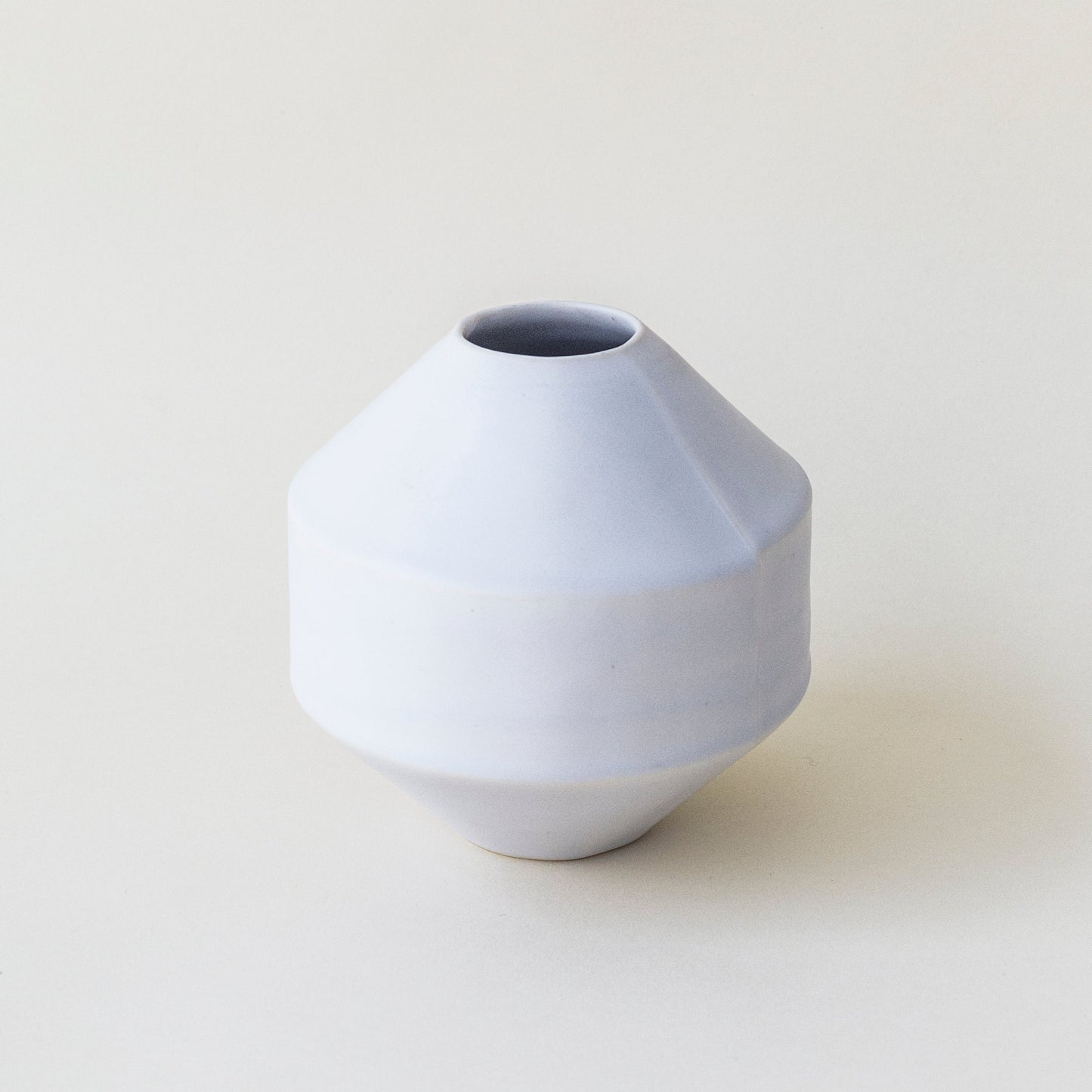 Orb Vessel / White